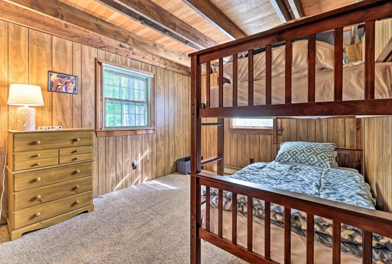 Holiday home Tree-lined Pocono Cabin, Game On-site! *